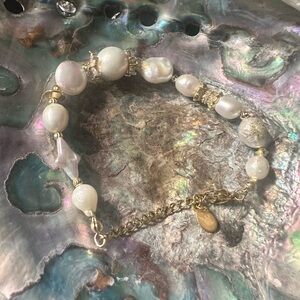 Genuine Elegant Pearl and Gold Bracelet